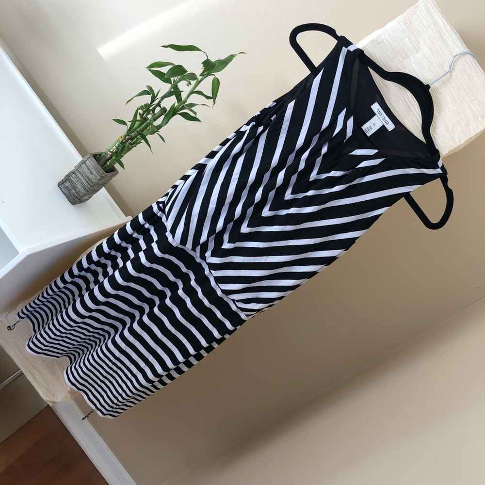 Medium length 👗 dress